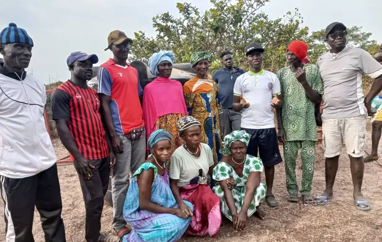 Ñíhampaatiin ña pakati Pákasuk